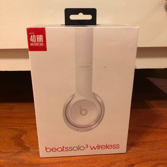 Beats solo 3 wireless headphones - white - Picture 1 of 3